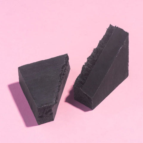 Earth Harbor | Coconut Charcoal Purifying Facial Soap - NaturelleShop.se